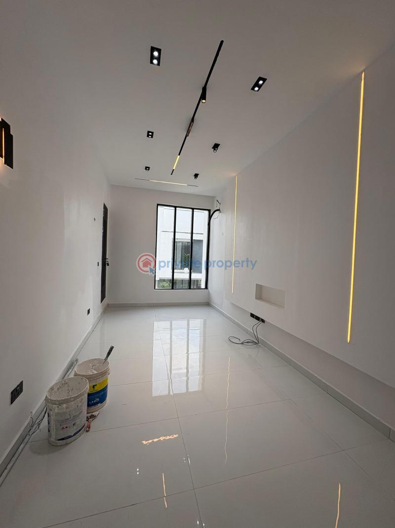 5 bedroom Detached Duplex For Sale Orchid Road Lekki Lagos Lekki Expressway Lagos - 4