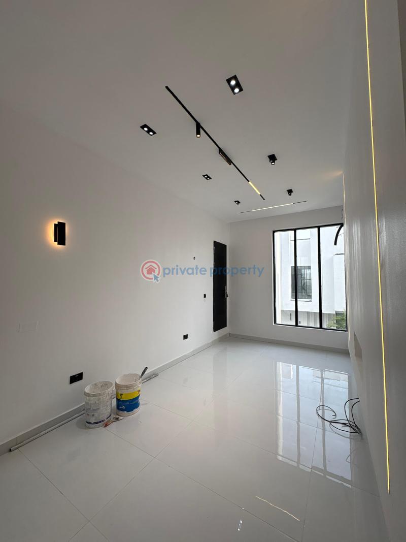 5 bedroom Detached Duplex For Sale Orchid Road Lekki Lagos Lekki Expressway Lagos - 18