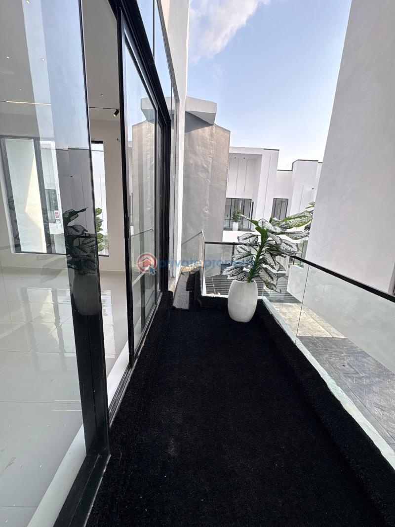 5 bedroom Detached Duplex For Sale Orchid Road Lekki Lagos Lekki Expressway Lagos - 15