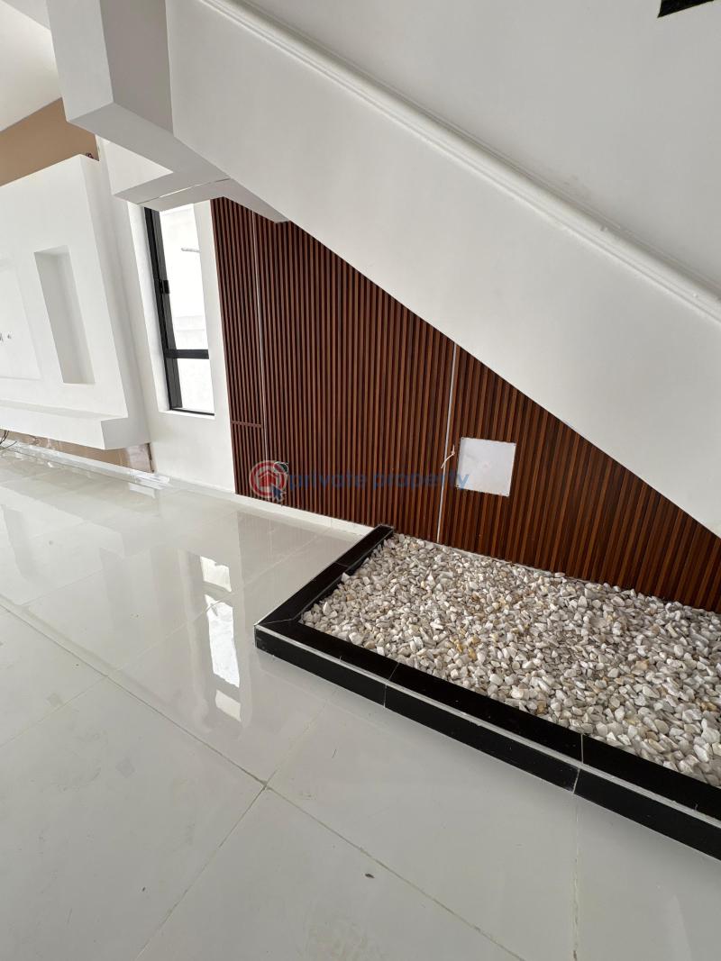 5 bedroom Detached Duplex For Sale Chevron Drive Lekki Lagos - 6