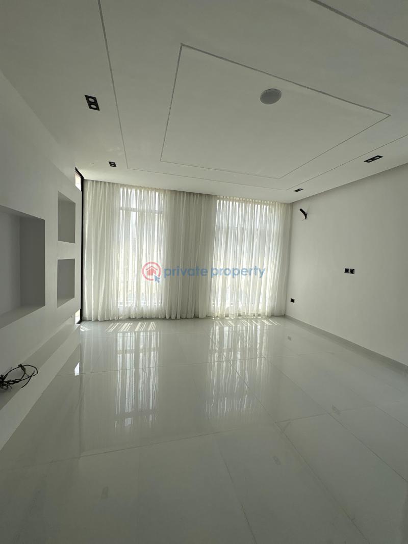 5 bedroom Detached Duplex For Sale Chevron Drive Lekki Lagos - 9