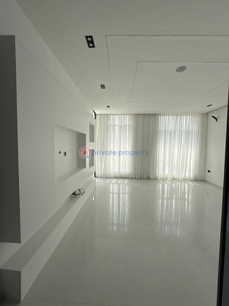 5 bedroom Detached Duplex For Sale Chevron Drive Lekki Lagos - 4