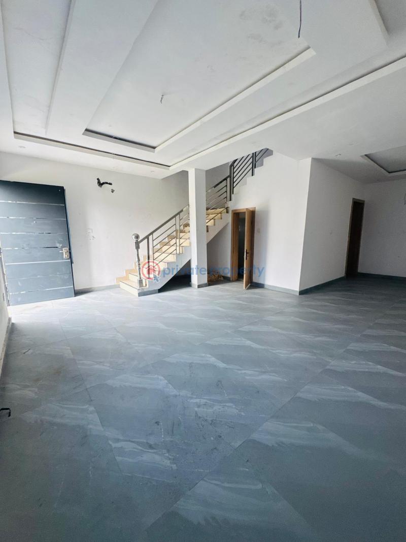 4 bedroom Semi detached Duplex For Sale Mende Maryland Lagos - 1