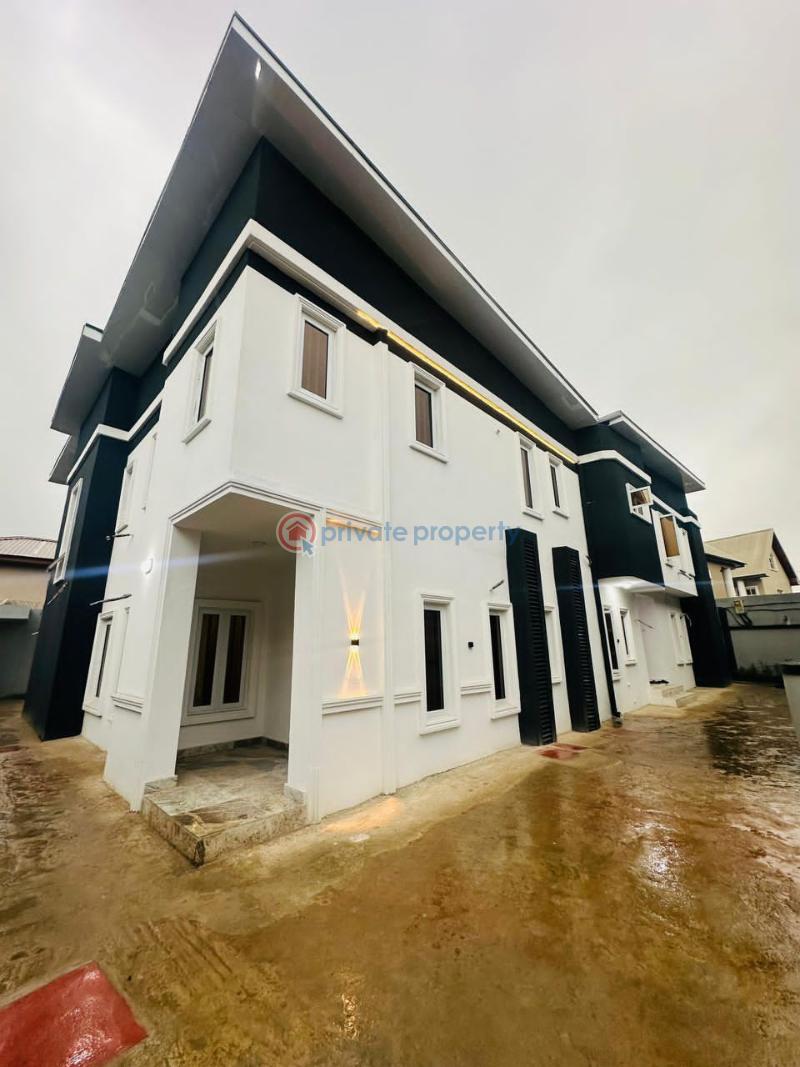 4 bedroom Semi detached Duplex For Sale Maryland Lagos - 0