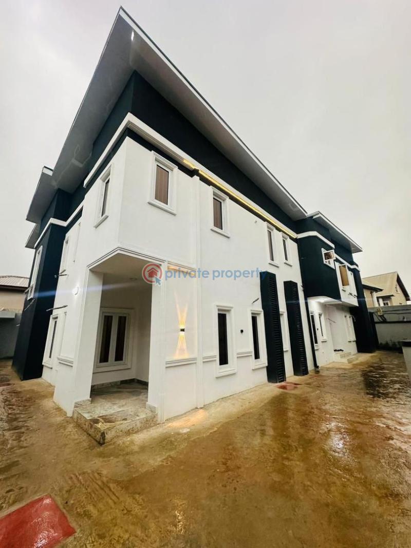 4 bedroom Semi detached Duplex For Sale Maryland Lagos - 2