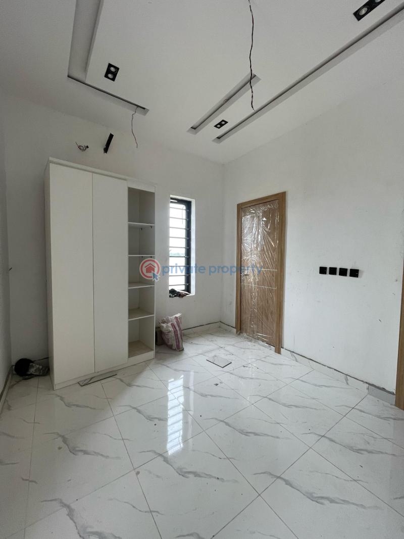 4 bedroom Semi detached Duplex For Sale Maryland Lagos - 10