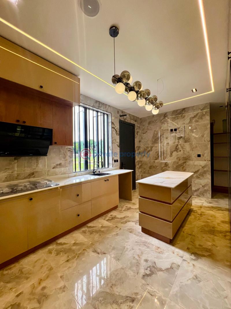 5 bedroom Detached Duplex For Sale Chevron Drive Lekki Lagos - 5