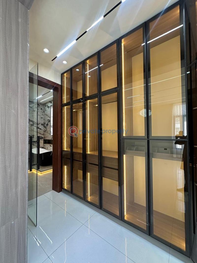 5 bedroom Detached Duplex For Sale 2nd Toll Gate Lekki Expressway Lagos - 10