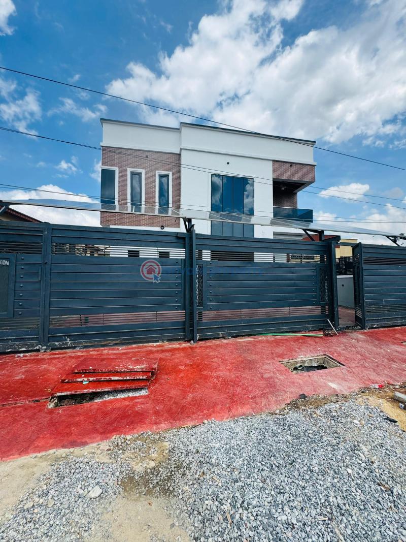 5 bedroom House For Sale Gbagada Lagos - 2