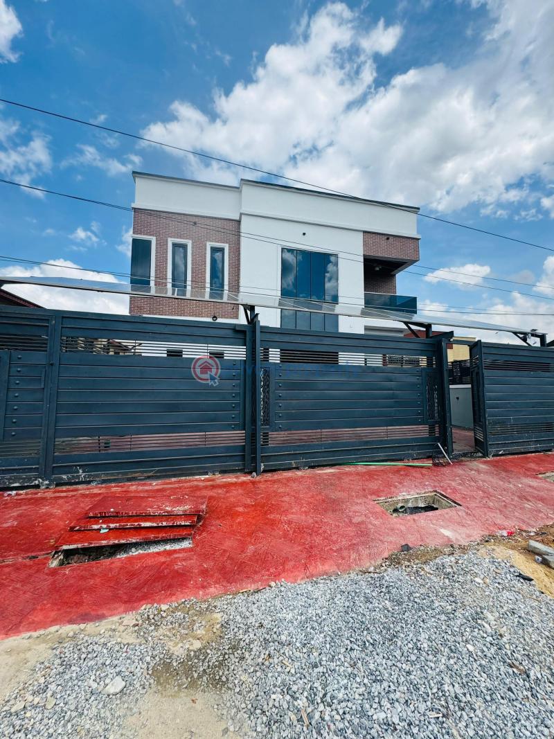 5 bedroom House For Sale Gbagada Lagos - 4
