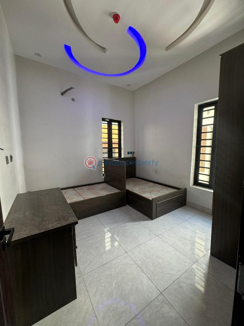 5 bedroom House For Sale Gbagada Lagos - 13
