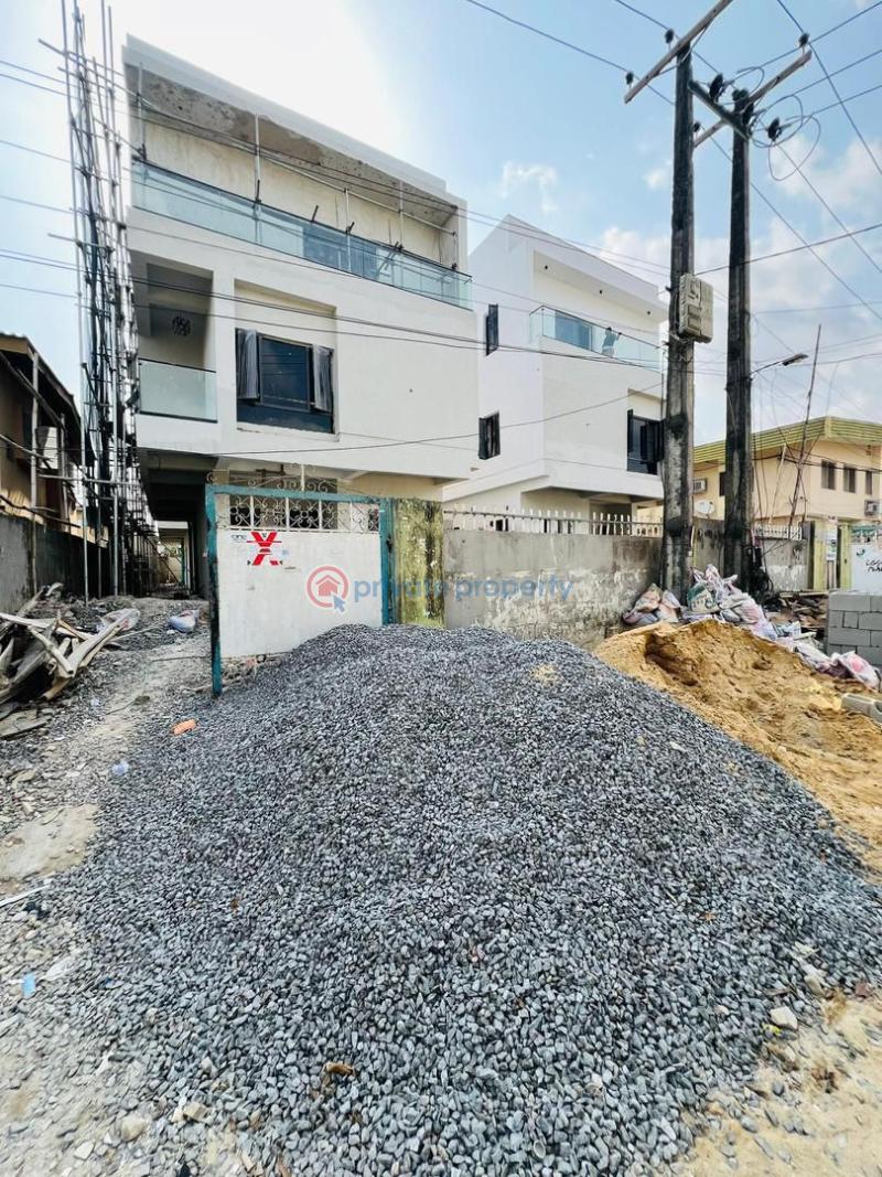 4 bedroom Detached Duplex For Sale Adeniyi Jones Ikeja Lagos - 3