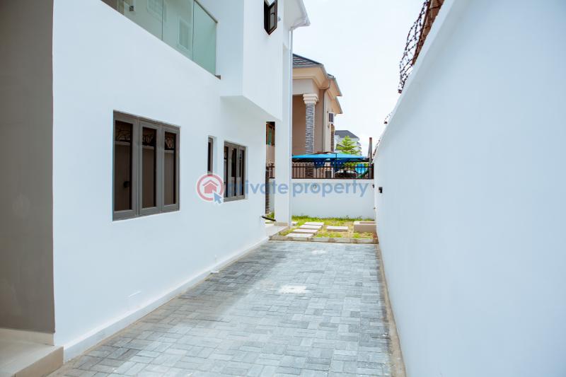 4 bedroom Detached Duplex For Sale Kazeem Eletu Way Osapa London Lekki Lagos - 9