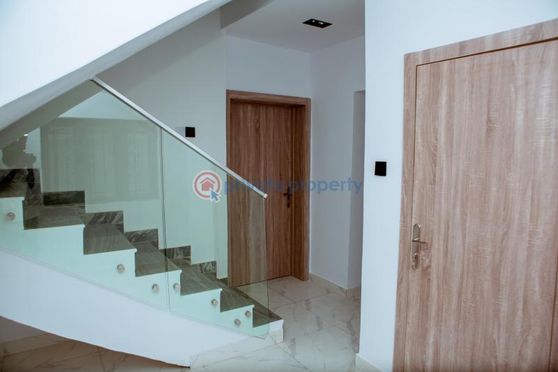 4 bedroom Detached Duplex For Sale Kazeem Eletu Way Osapa London Lekki Lagos - 10