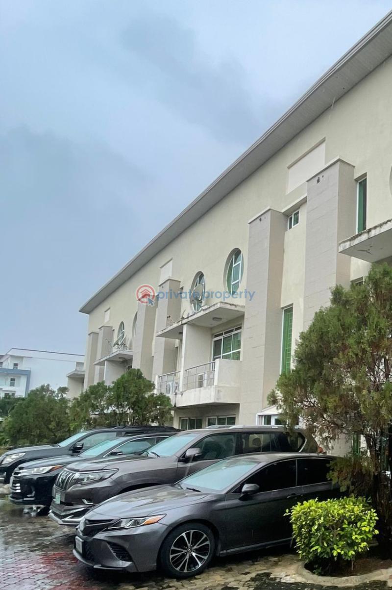 4 bedroom Terraced Duplex For Sale *distress Deal In Ikoyi* 4 Bedroom Terrace Duplex With Bq With T Location; Osborne Estate, Ikoyi. Osborne Foreshore Estate Ikoyi Lagos - 1