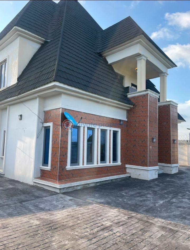 3 bedroom Penthouse For Sale In An Estate Airport Road Lugbe Abuja Lugbe Abuja Phase 4  - 0