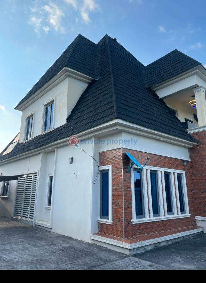 3 bedroom Penthouse For Sale In An Estate Airport Road Lugbe Abuja Lugbe Abuja Phase 4  - 1