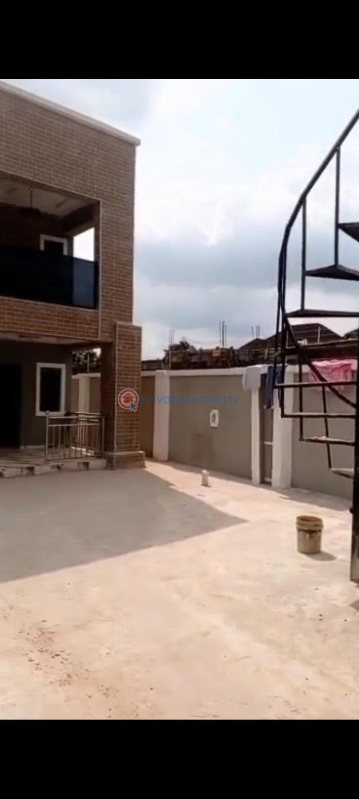 Distress sale. 4 bedroom duplex - 2 4 bedroom Duplex For Sale Transearodrome Layout Estate. Emene Enugu Enugu Suburb Enugu Area  - 2