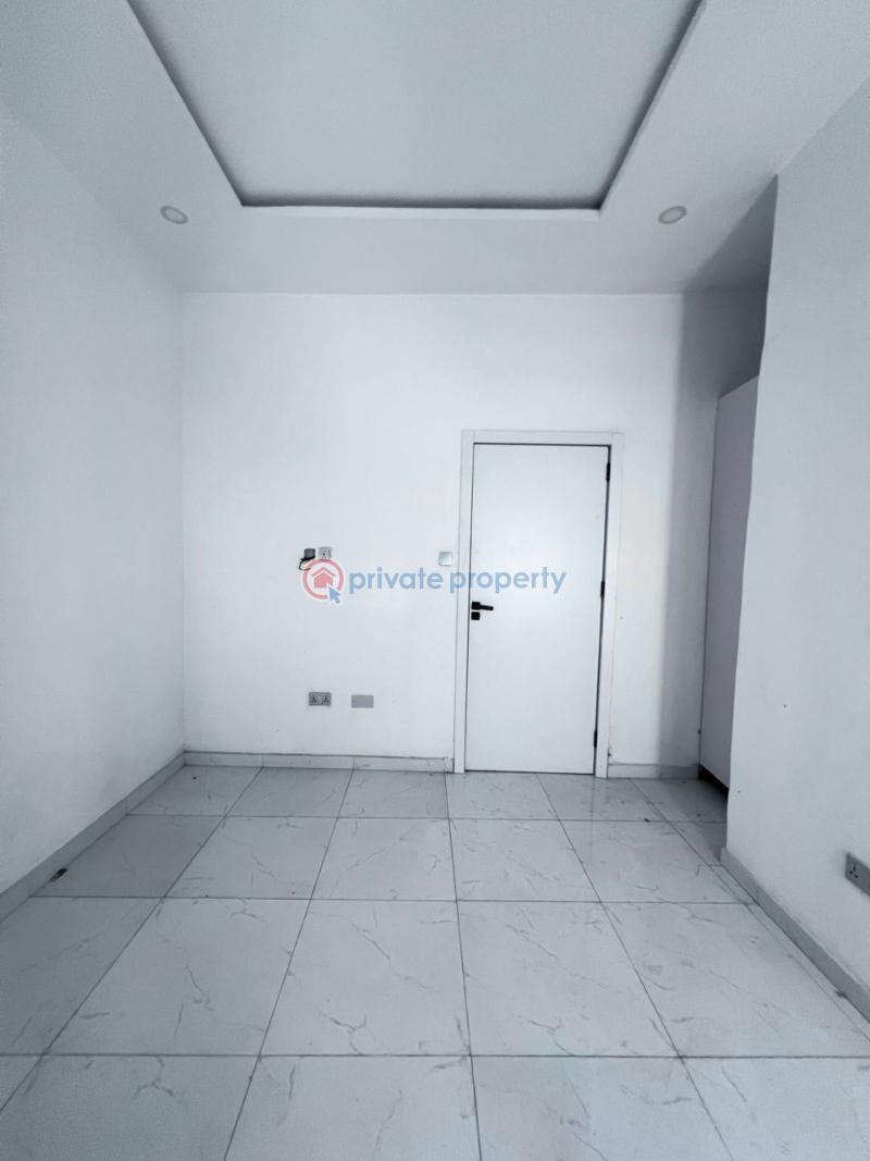 Distress sale 4 bedroom semi detached duplex in chevron lekki - 9 4 bedroom Semi detached Duplex For Sale Chevron Lekki Chevron Drive Lekki Lagos - 9