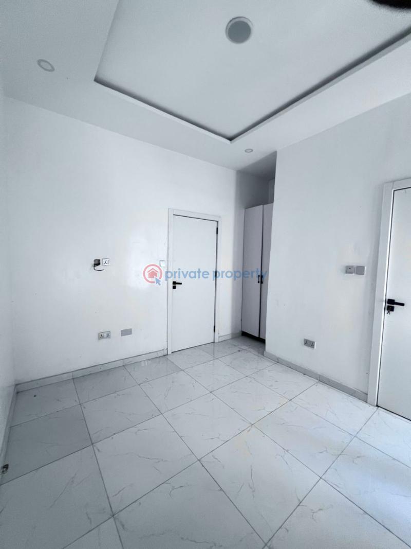 Distress sale 4 bedroom semi detached duplex in chevron lekki - 10 4 bedroom Semi detached Duplex For Sale Chevron Lekki Chevron Drive Lekki Lagos - 10