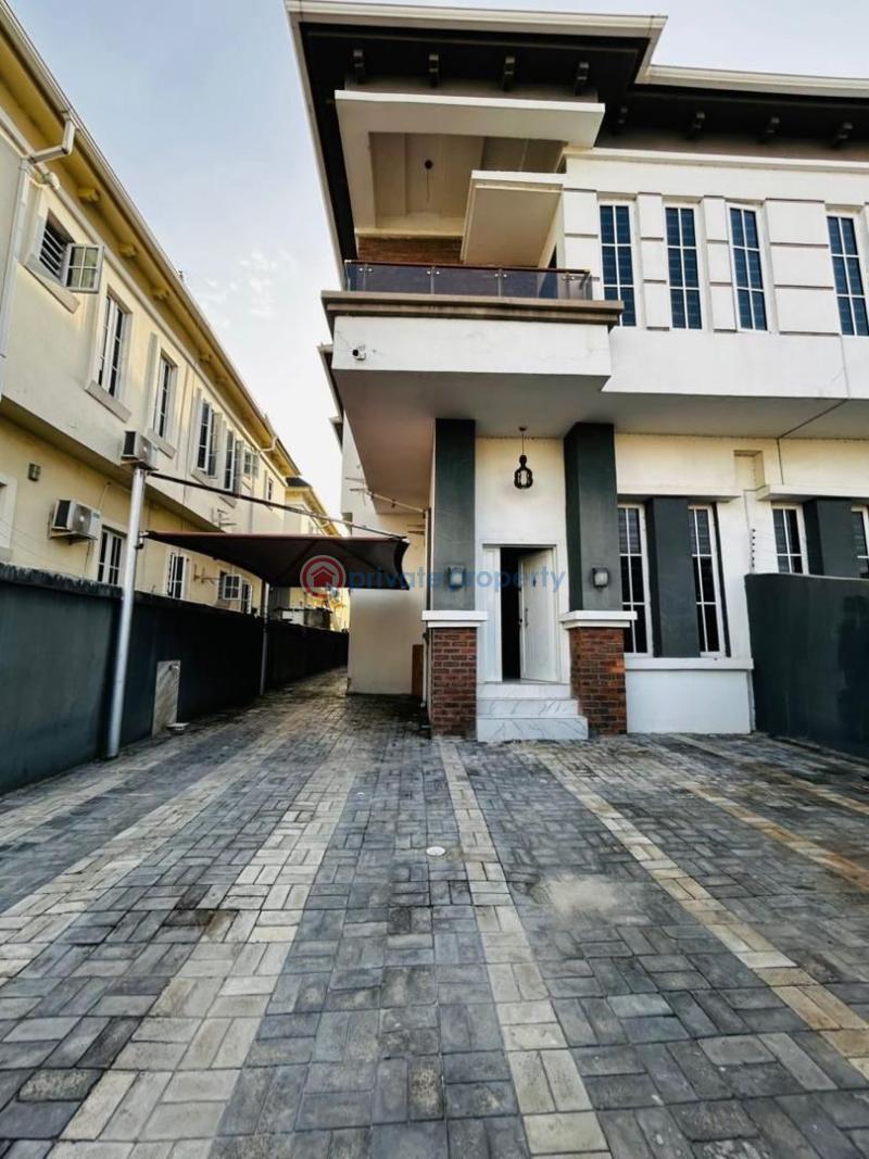 4 bedroom Semi detached Duplex For Sale Ologolo Lekki Lagos - 1