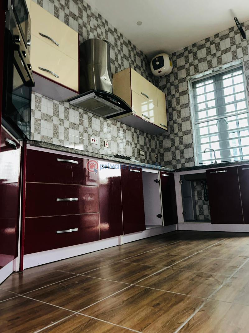 Distress sale, 4bedroom semi detached duplex in ologolo - 3 4 bedroom Semi detached Duplex For Sale Ologolo Lekki Lagos - 3