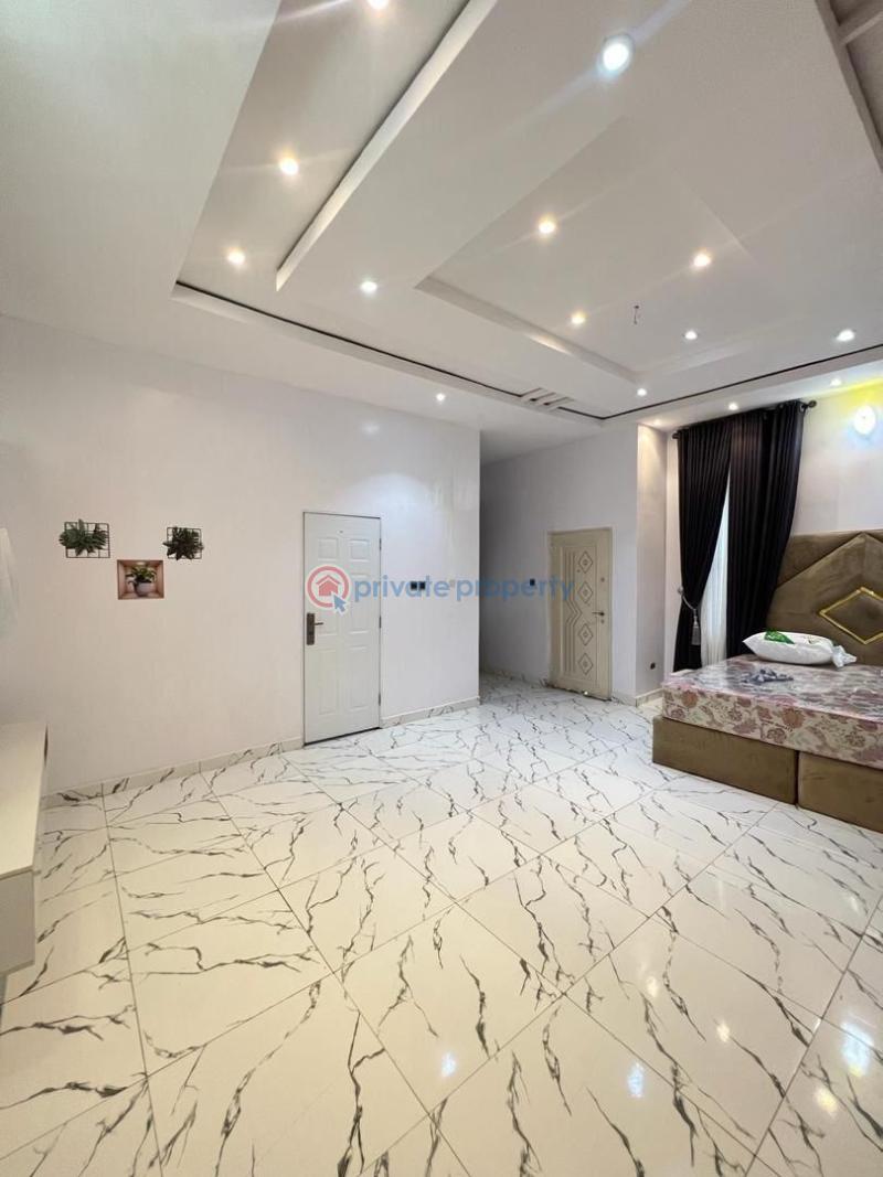 Distress sale 5 bedroom semi detached duplex in thomas estate ajah - 4 5 bedroom Semi detached Duplex For Sale Secure Estate In Thomas Estate Thomas Estate Ajah Lagos - 4