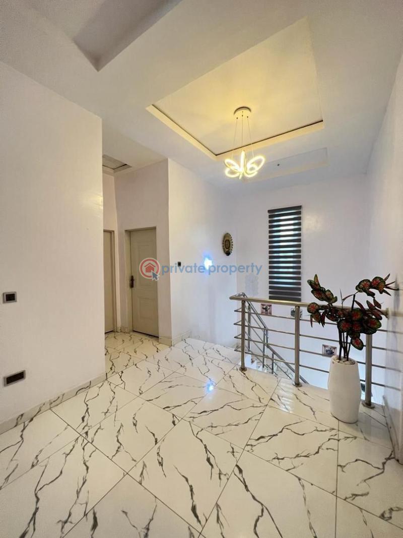 Distress sale 5 bedroom semi detached duplex in thomas estate ajah - 6 5 bedroom Semi detached Duplex For Sale Secure Estate In Thomas Estate Thomas Estate Ajah Lagos - 6
