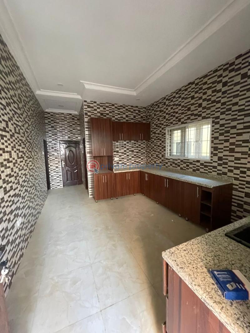 6 bedroom Detached Duplex For Sale Dakwo Abuja Phase 3  - 1
