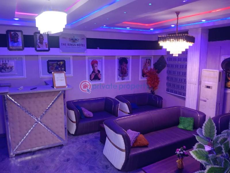 8 bedroom Hotel For Sale Estate Mowe Ogun area  - 5