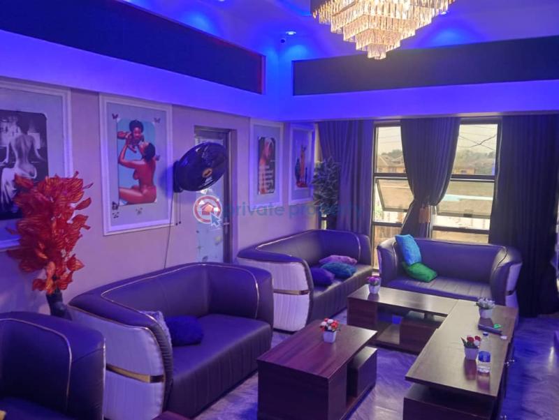 8 bedroom Hotel For Sale Estate Mowe Ogun area  - 17