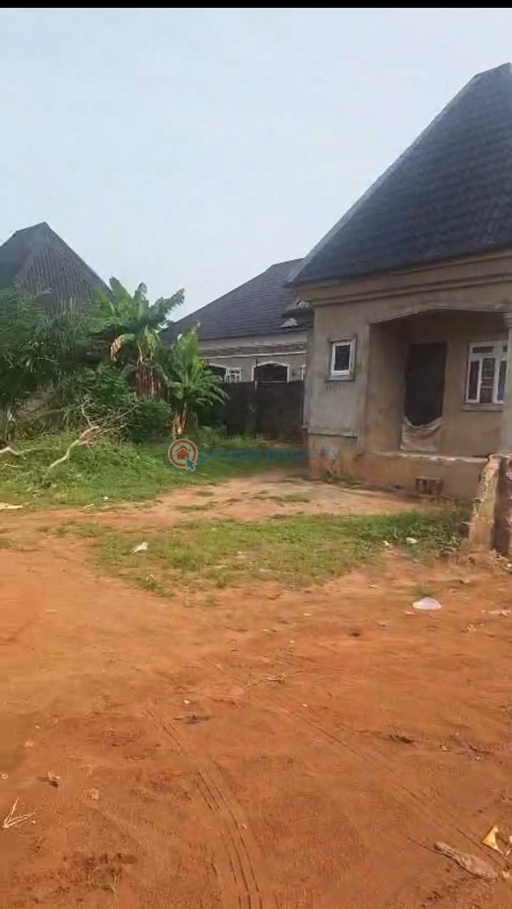 4 bedroom Detached Bungalow For Sale Amagba Gra Benin Benin Edo - 1