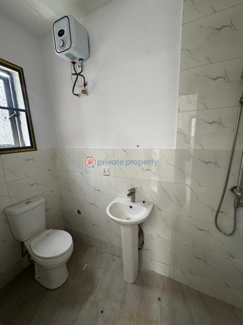 Distress sale lovely 2bedroom apartment - 9 2 bedroom House For Sale Ikate Elegushi Lekki Lagos - 9