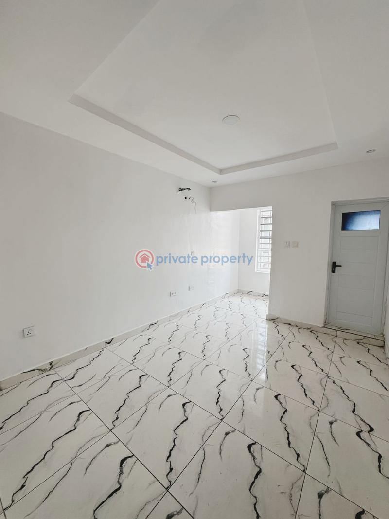 Distress sale, massive 5 bedroom duplex with 3 rooms bq - 5 5 bedroom Duplex For Sale Femi Okunnu Jakande Lekki Lagos - 5