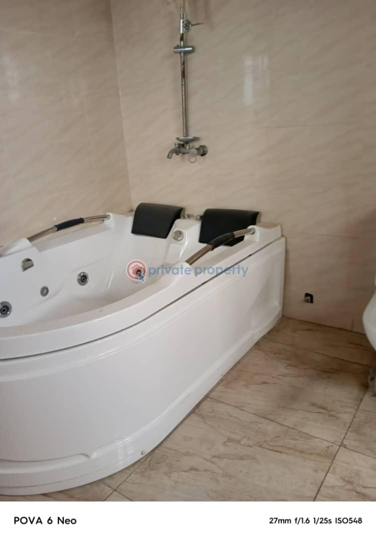 Distress sale massive 5 bedroom fully detached duplex in chevy view - 8 5 bedroom Duplex For Sale Chevy View Est Chevron Drive Lekki Lagos - 8