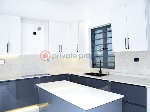 Distress sale, massive 5 bedroom semi detached with bq in ikate - 7 5 bedroom Semi detached Duplex For Sale Spar Road Lekki Phase 1 Lagos - 7