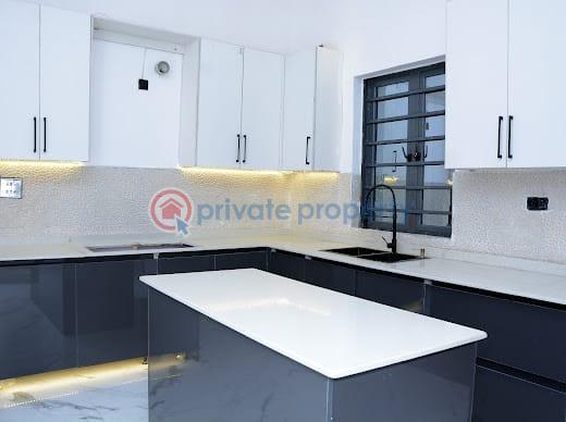 Distress sale, massive 5 bedroom semi detached with bq in ikate - 9 5 bedroom Semi detached Duplex For Sale Spar Road Lekki Phase 1 Lagos - 9