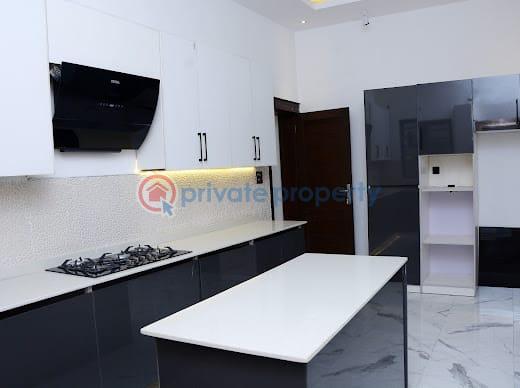 Distress sale, massive 5 bedroom semi detached with bq in ikate - 2 5 bedroom Semi detached Duplex For Sale Spar Road Lekki Phase 1 Lagos - 2