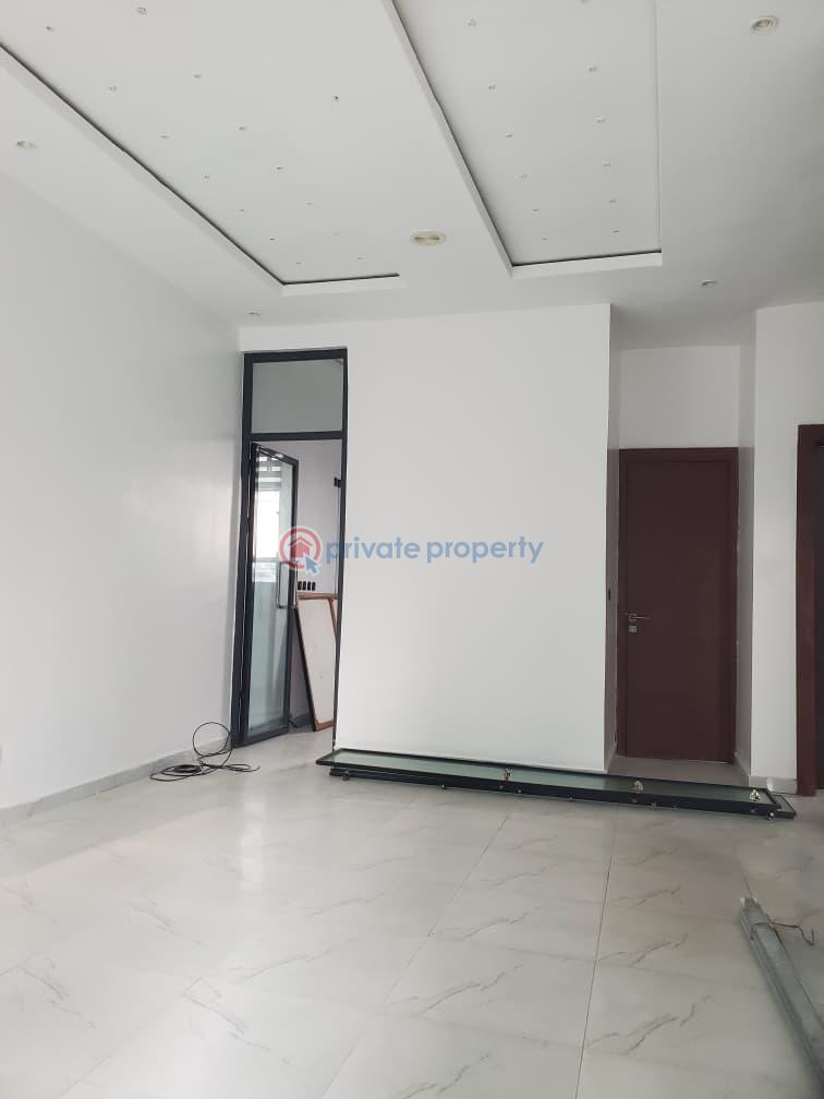 2 bedroom Block Of Flats For Sale In A Serene & Secure Estate Ikate Elegushi Lekki Lagos - 2