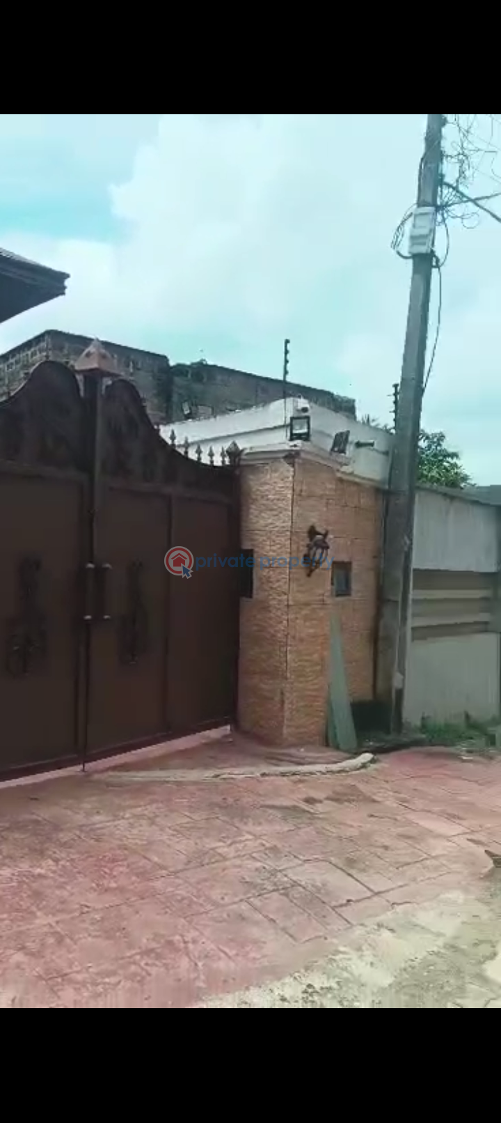 House For Sale In An Estate At Olopa Bstop, Grailand Axis On Band A Light. Iju-obawole Ifako-Ijaiye Lagos - 1