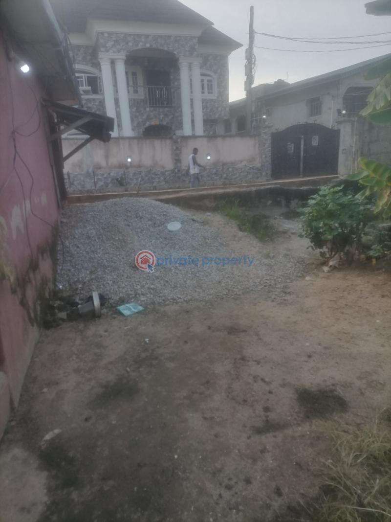 For sale Land Esther Ibekwe Street Behind Jakande Estate In Isolo. Ago