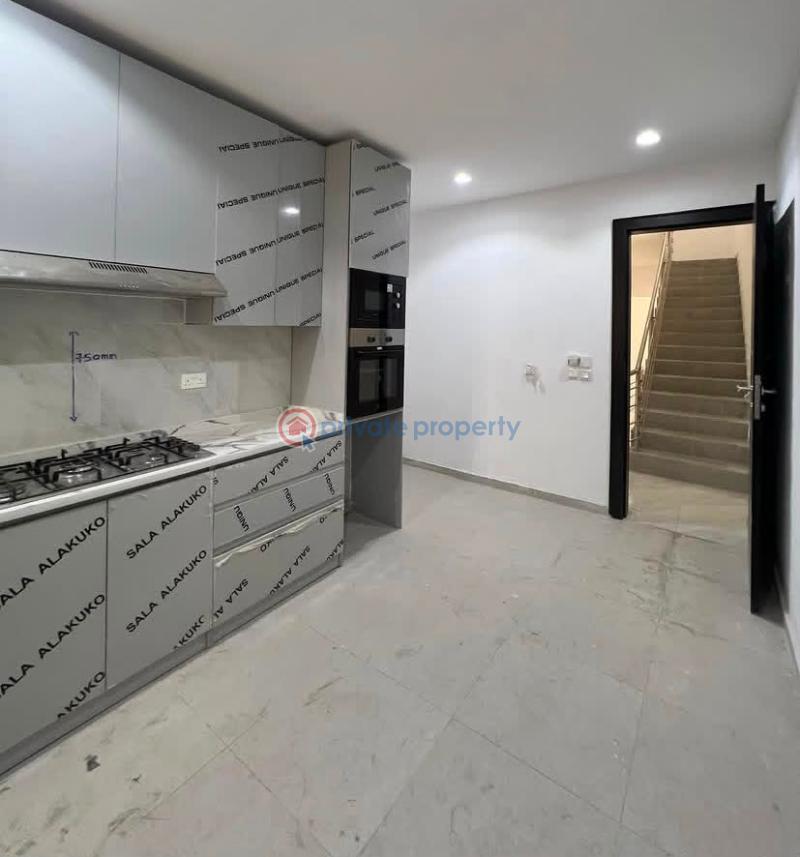 4 bedroom Flat & Apartment For Sale Ologolo Lekki Lagos - 10