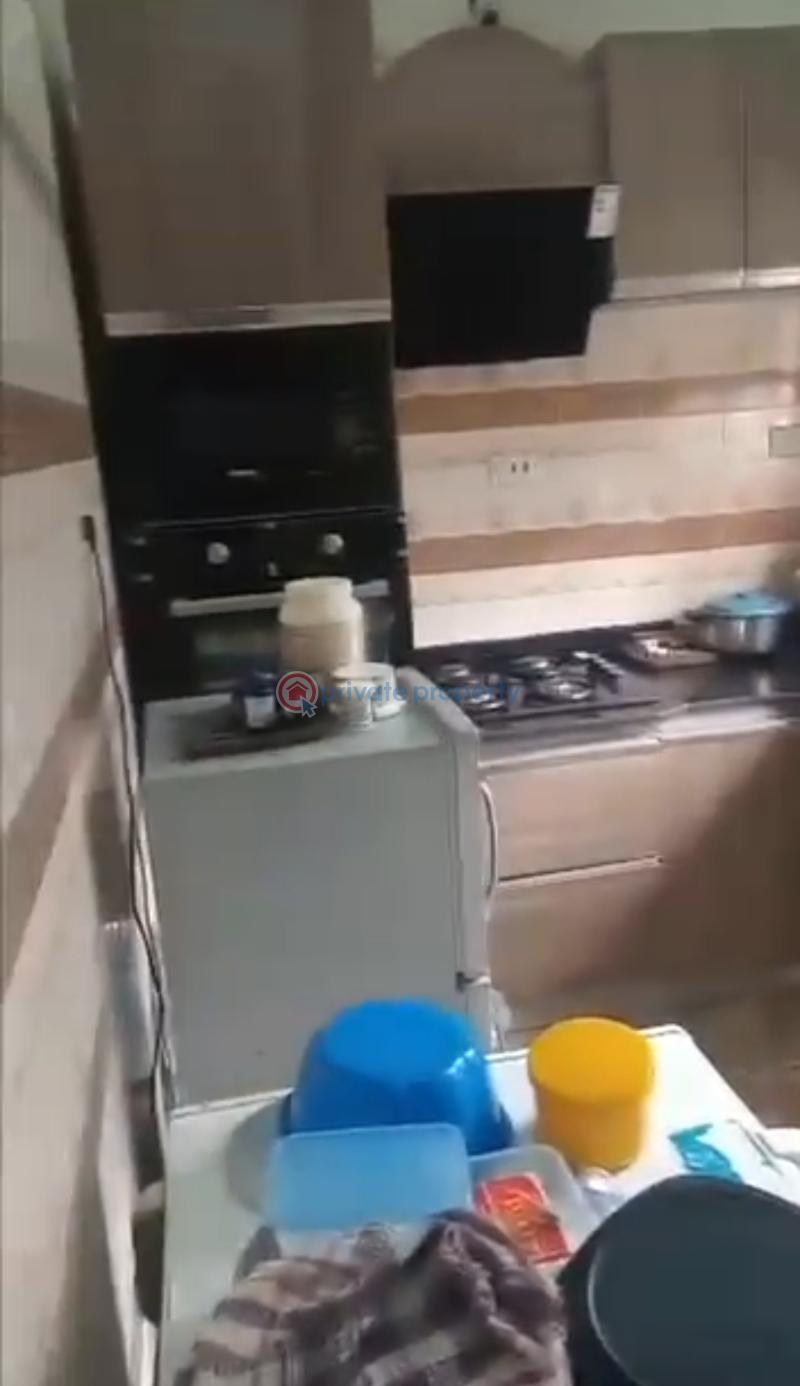 3 bedroom Block Of Flats For Sale Off Chief Natufe Street, Bode Thomas Bode Thomas Surulere Lagos - 1