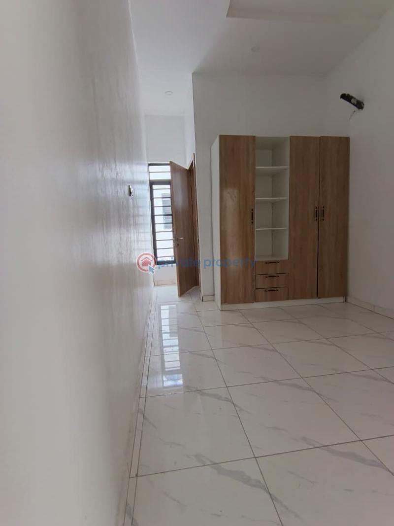 4 bedroom Terrace For Sale Orchid Axis Along Lekki Expressway Lagos - 11