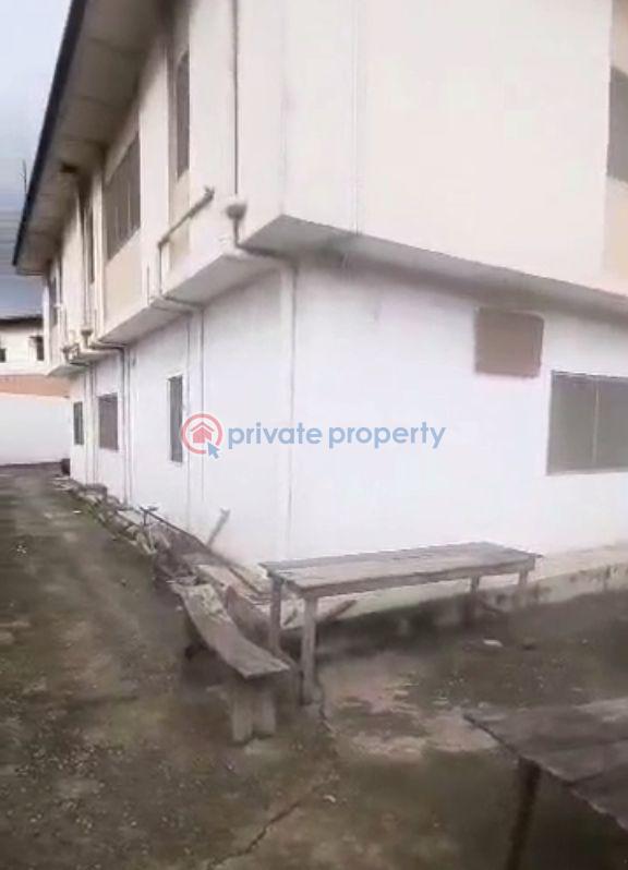7 bedroom Detached Duplex For Sale Berger Ojodu Lagos - 3
