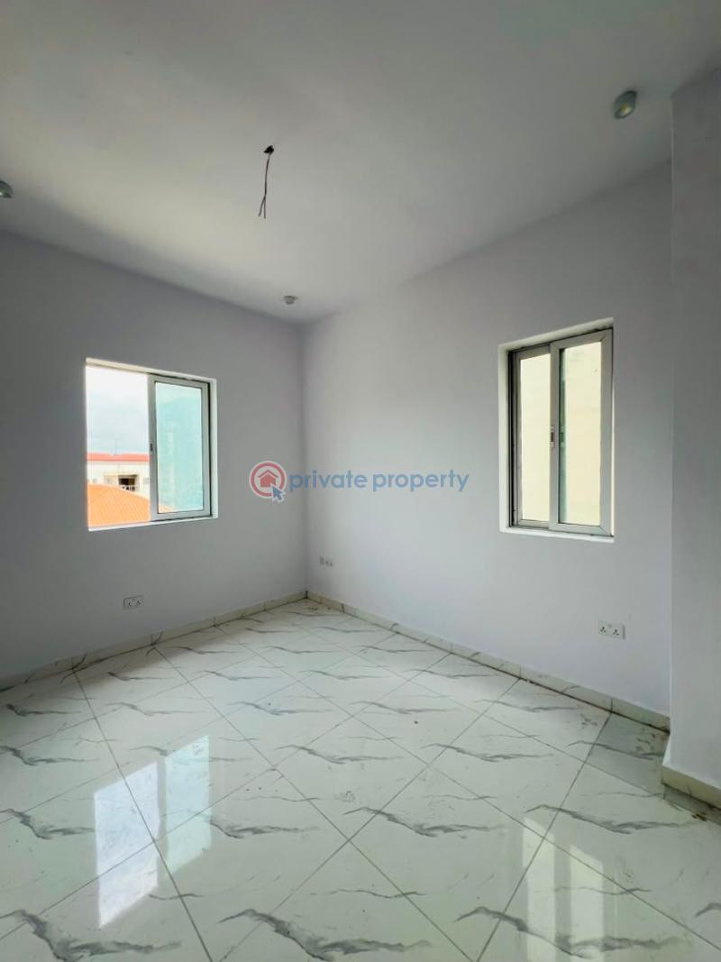 2 bedroom Block Of Flats For Sale Ilasan Lekki Lagos - 3