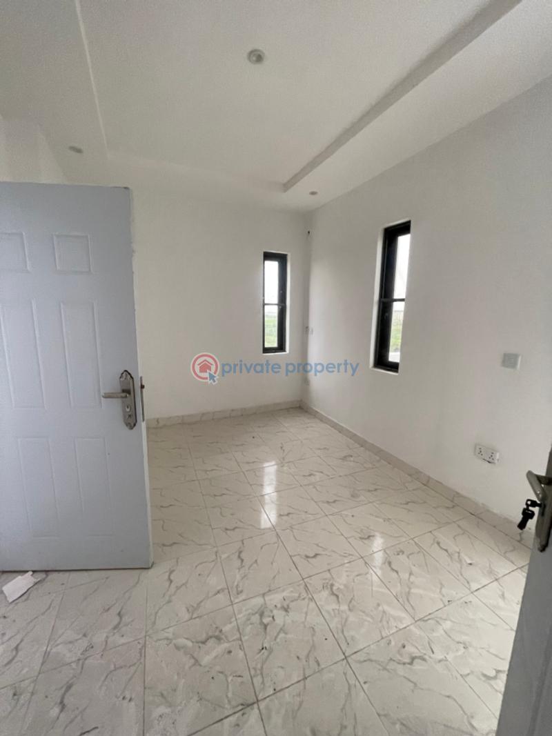 3 bedroom Block Of Flats For Sale Chevron Drive Lekki Lagos - 3