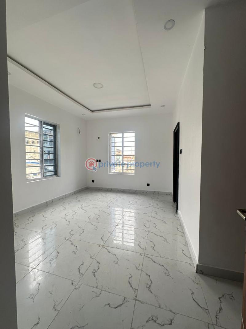 5 bedroom Duplex For Sale Ilasan Lekki Lagos - 8