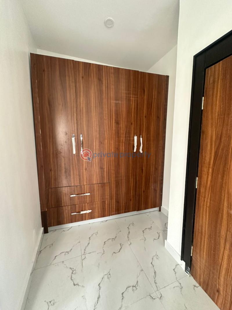 5 bedroom Duplex For Sale Ilasan Lekki Lagos - 9