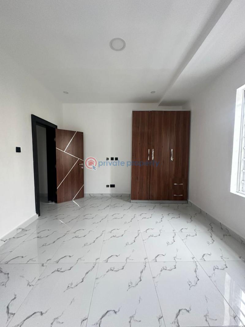5 bedroom Duplex For Sale Ilasan Lekki Lagos - 11